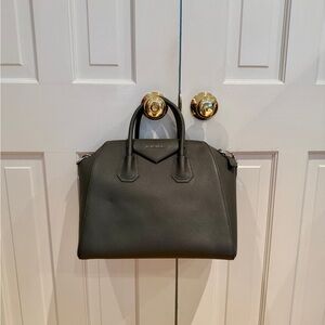 NEW Givenchy Women’s Medium Antigona Bag in Gray